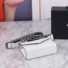 Load image into Gallery viewer, PD337 Saffiano Shoulder Bag / 8.3x5.5x2.5inch
