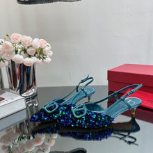 Load image into Gallery viewer, SE1067 VLogo Signature Calfskin Slingback Pump /  Size5-11
