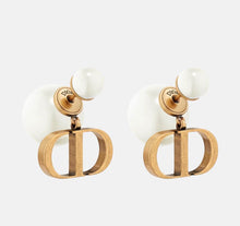 Load image into Gallery viewer, JW720 DR Pearl Earring
