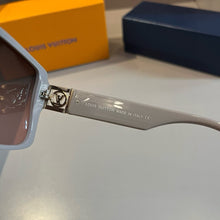 Load image into Gallery viewer, JW847 LB Sunglasses
