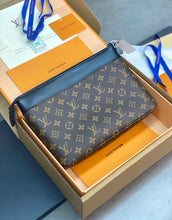 Load image into Gallery viewer, MBG058 Pochette Voyage Souple / HIGHEST QUALITY VERSION / 12.6 x 8.3 x 3.1 inches
