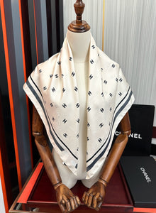 CLTH442 Chanel Square Scarf / 35.4 x 35.4in