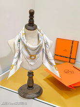 Load image into Gallery viewer, CLTH443 H Palonniers Scarf / 35.4 x 35.4in
