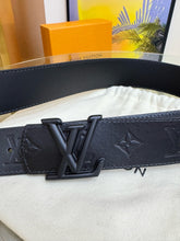 Load image into Gallery viewer, BL260  LV Taurillon 40mm Reversible Belt
