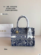 Load image into Gallery viewer, DR497 Book Tote Small/Medium/Large
