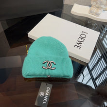 Load image into Gallery viewer, JW790 CC Beanie
