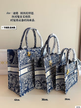 Load image into Gallery viewer, DR497 Book Tote Small/Medium/Large
