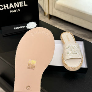 SE1672 Chanel Mules / Size5-11