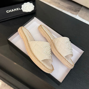 SE1672 Chanel Mules / Size5-11