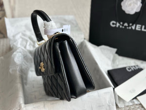 CC1094 Flap Bag with Top Handle / 6.6 × 9.8 × 4.7 in