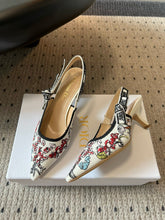 Load image into Gallery viewer, SE1673 J&#39;Adior Slingback Flat/Pumps / Size5-11

