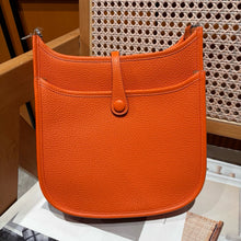 Load image into Gallery viewer, HM197 Hermes Evelyne 23 / HIGHEST QUALITY VERSION / 23 cm

