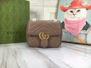 GC541 GG Marmont Mini Shoulder Bag /  7"W x 5.9"H x 3.1"D