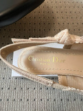 Load image into Gallery viewer, SE1674 J&#39;Adior Slingback Flat/Pumps / Size5-11
