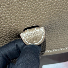 Load image into Gallery viewer, HM199 Hermes Evelyne 23 / HIGHEST QUALITY VERSION / 23 cm
