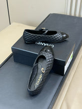 Load image into Gallery viewer, SE1676 Chanel Ballet Flats / Size5-11
