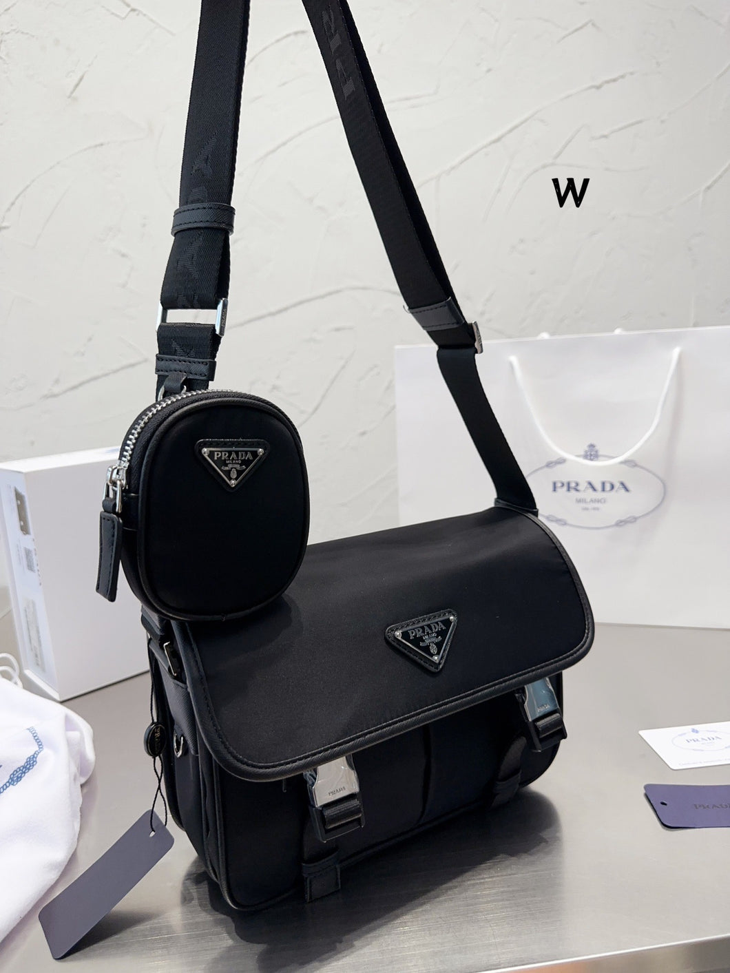 PD258 Re-Nylon and Saffiano Leather Shoulder Bag / 9.4x7.1x3.4inch