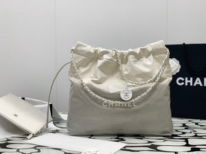 CC977 CHANEL 22 Bag / HIGHEST QUALITY VERSION / Small/Medium