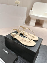 Load image into Gallery viewer, SE1344 CC Sandals / Size4-11
