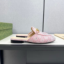Load image into Gallery viewer, SE1682 Gucci Women&#39;s Princetown slipper with Crystal Horsebit / Size5-11
