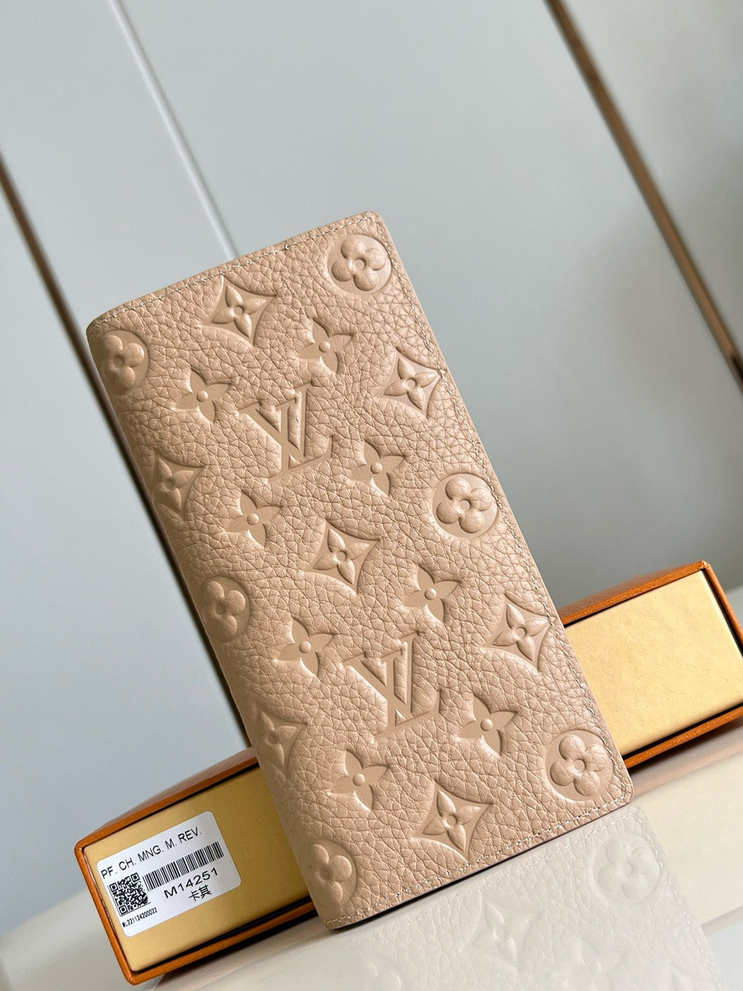 LB1250 Brazza Wallet / 3.9 x 7.5 x 0.8 inches / HIGHEST QUALITY VERSION