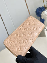 Load image into Gallery viewer, LB1249 Zippy Wallet Horizontal / 8.3 x 1 x 3.9 inches / HIGHEST QUALITY VERSION
