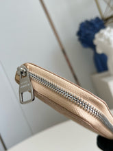 Load image into Gallery viewer, LB1249 Zippy Wallet Horizontal / 8.3 x 1 x 3.9 inches / HIGHEST QUALITY VERSION
