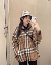 Load image into Gallery viewer, JW984 Burberry Hats
