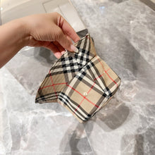 Load image into Gallery viewer, JW984 Burberry Hats
