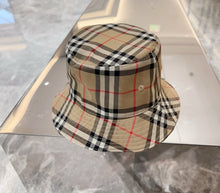 Load image into Gallery viewer, JW984 Burberry Hats
