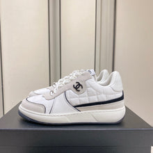 Load image into Gallery viewer, SE1223 CC Sneaker / Size5-10
