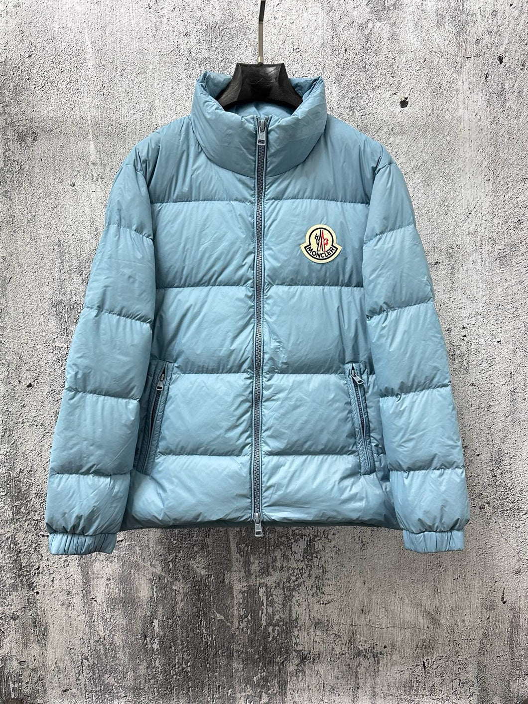 CLTH476 Moncler Abbadia Short Down Jacket
