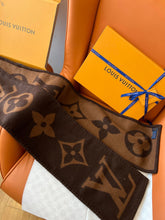 Load image into Gallery viewer, CLTH367 LB Sweet Dreams Scarf / 94.5 x 10.2 inches
