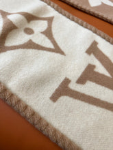 Load image into Gallery viewer, CLTH367 LB Sweet Dreams Scarf / 94.5 x 10.2 inches
