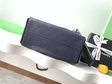 Load image into Gallery viewer, CC1198 CHANEL 25 Small/Medium Handbag / HIGHEST QUALITY VERSION
