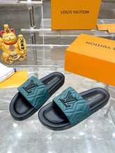 Load image into Gallery viewer, SE1430 LB Women/Men Slippers
