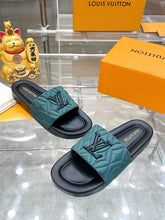 Load image into Gallery viewer, MSE087  LB Women/Men Slippers
