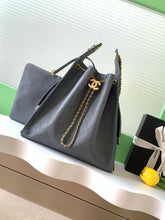 Load image into Gallery viewer, CC1199 CHANEL 25 Small/Medium Handbag / HIGHEST QUALITY VERSION]
