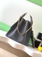 Load image into Gallery viewer, CC1199 CHANEL 25 Small/Medium Handbag / HIGHEST QUALITY VERSION]
