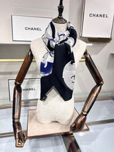 Load image into Gallery viewer, CLTH338 CC Cashmere Square Scarf / 140x140cm(55.1x55.1in)
