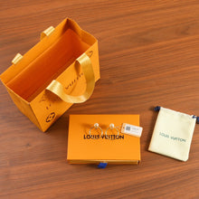 Load image into Gallery viewer, JW792 LB Eclipse Pearls Earrings
