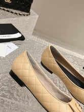 Load image into Gallery viewer, SE1156 CC Ballet Flats / Size4-10
