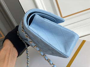 CC830 Classic Handbag / HIGHEST QUALITY VERSION /   6 × 9.9 × 2.5 in