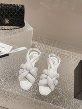 Load image into Gallery viewer, SE1155 CC Sandals / Size4-10
