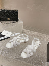 Load image into Gallery viewer, SE1155 CC Sandals / Size4-10
