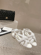 Load image into Gallery viewer, SE1155 CC Sandals / Size4-10
