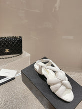 Load image into Gallery viewer, SE1155 CC Sandals / Size4-10
