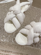 Load image into Gallery viewer, SE1155 CC Sandals / Size4-10
