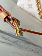 Load image into Gallery viewer, LB1521 LV Multipass Handbag / HIGHEST QUALITY VERSION / 30 x 26 x 10 cm
