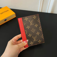 Load image into Gallery viewer, LB969 Passport Cover / 3.9 x 5.5 x 1 inches
